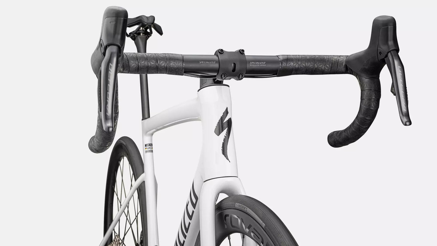 2025 Specialized tarmac sl8 expert di2 bike gloss white / black metallic 58