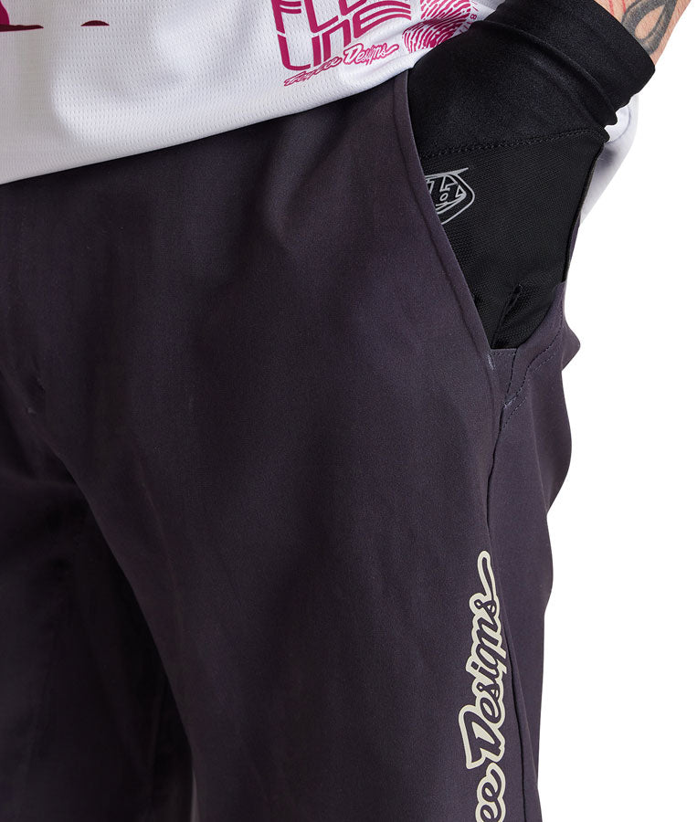Troy Lee Designs Flowline Superlyte Short – Mono Carbon 32