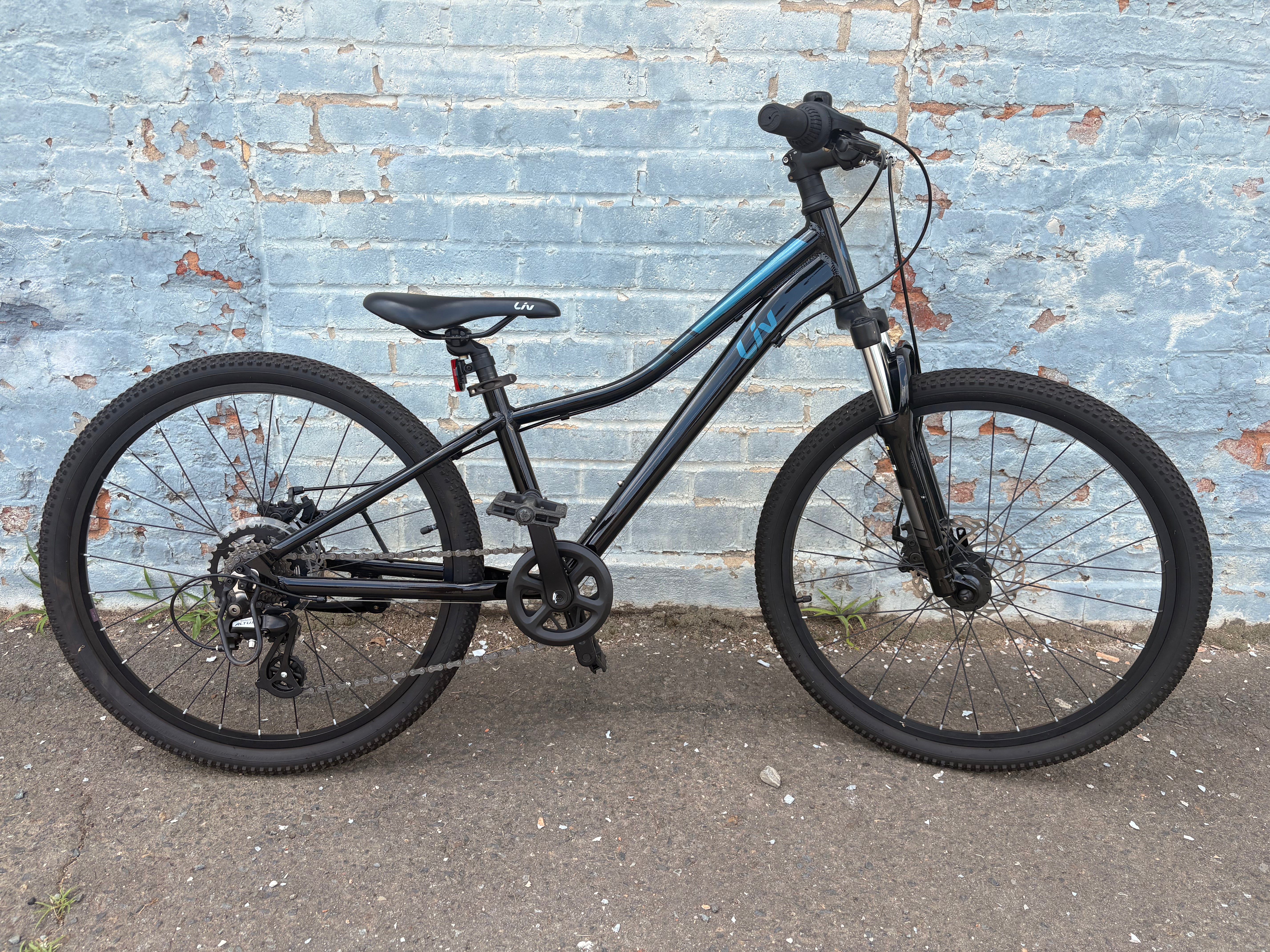 Used LIV Enchant 24in - 210000004287