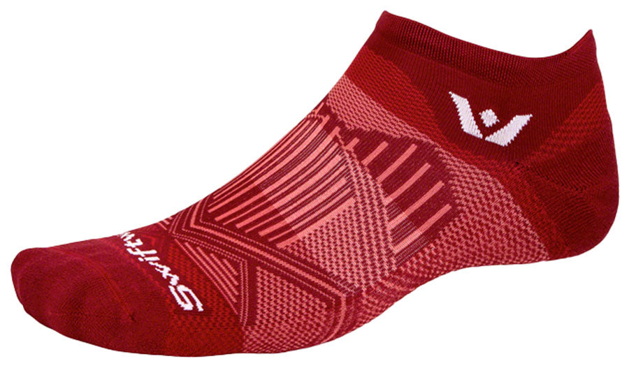 SwiftWick Aspire No Show Socks - Crimson Medium