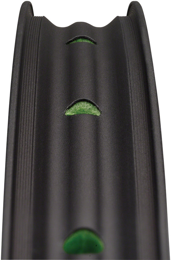 Spank 350 Vibrocore Rim - 27.5" Disc Black 32H Rims Spank