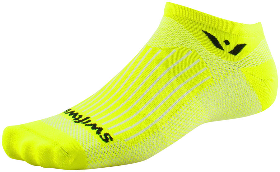 Swiftwick Aspire Zero Socks - No Show Hi Viz Yellow Small Socks Swiftwick