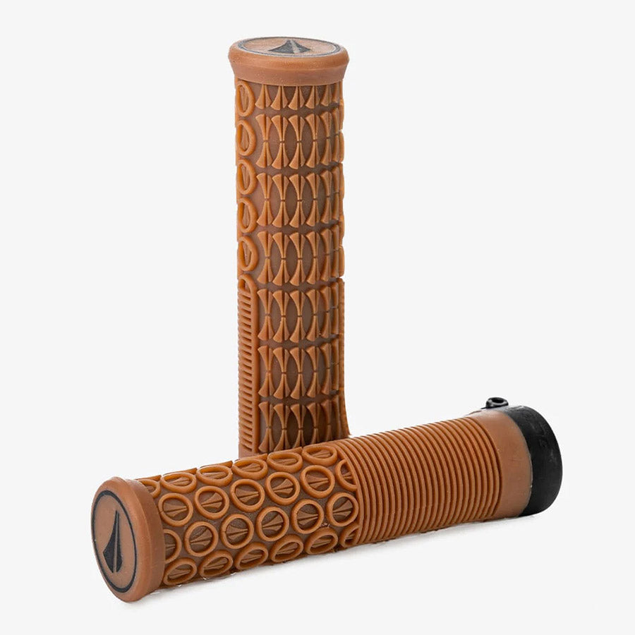 SDG Components Thrice 33 Grips 136mm Gum