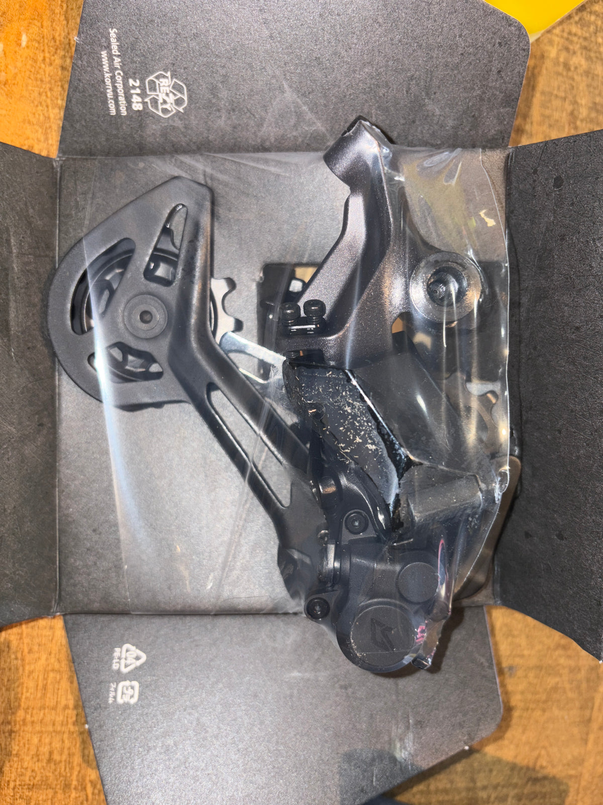 Shimano Deore XT RD-M8130-SGS Rear Derailleur - 11-Speed Long Cage Black