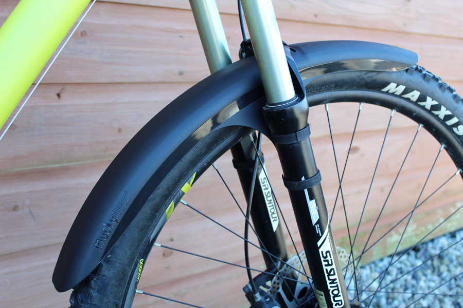 Mucky Nutz Mug Guard Fender: Long Black