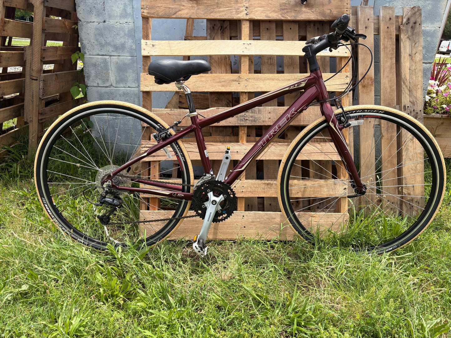 Used Trek 7.3FX Hybrid Small