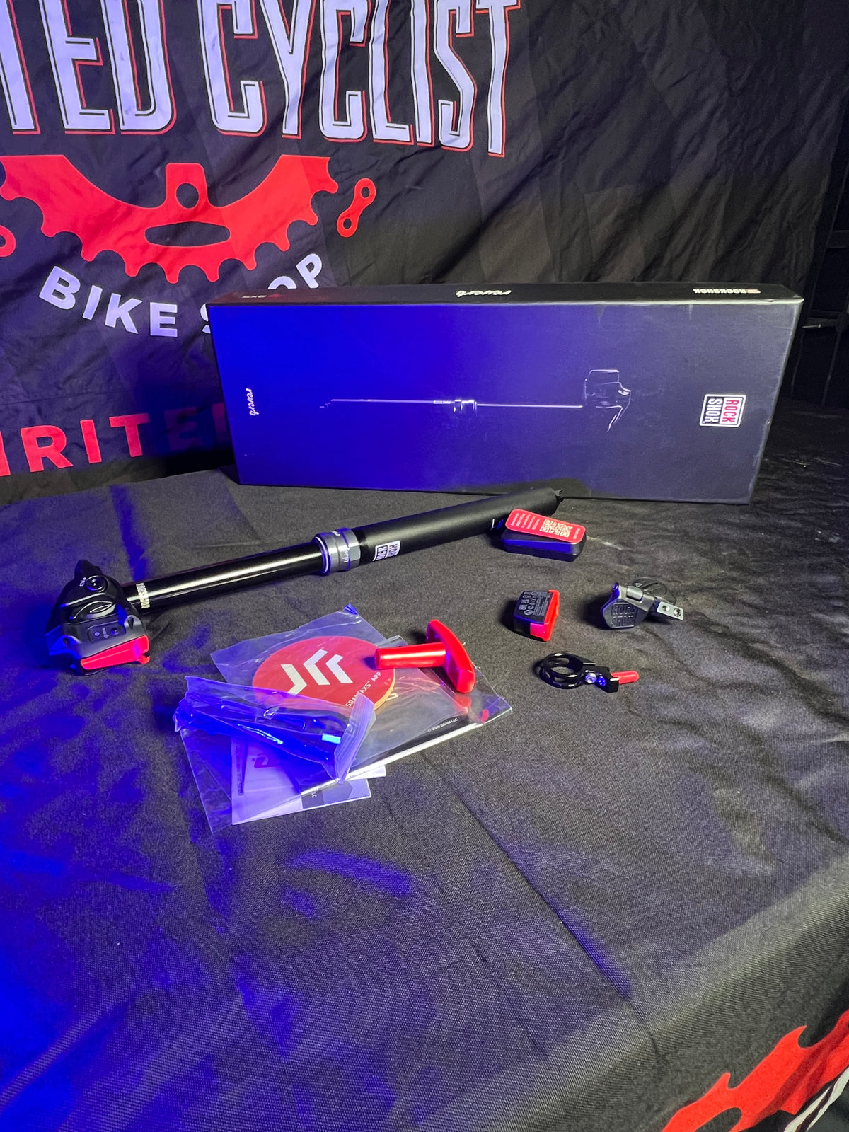 RockShox Reverb AXS Dropper Seatpost - 30.9mm 100mm Black A2