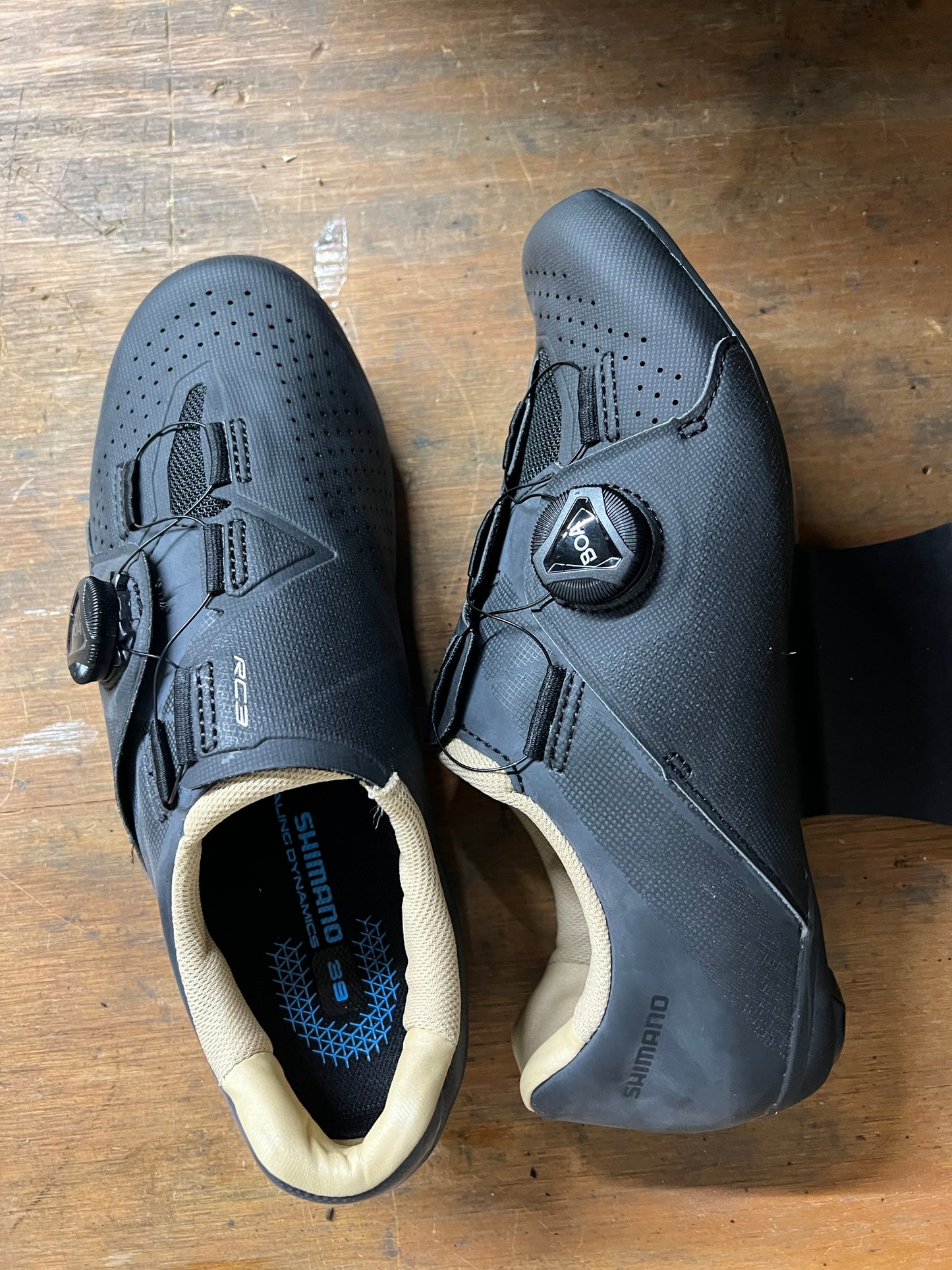 Shimano rc300W size:39