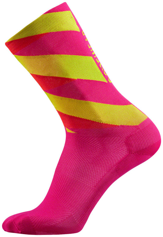 Gorewear Essential Signal Socks - Pink/Fire Mens 6-7.5