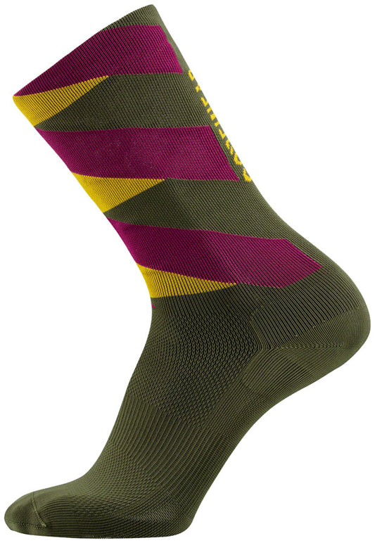 Gorewear Essential Signal Socks - Green/Purple Mens 6-7.5