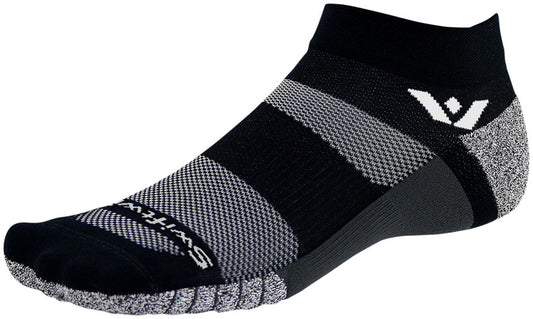 Swiftwick Flite XT Ankle Socks - Black Large