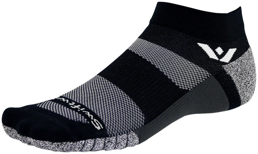 Swiftwick Flite XT Ankle Socks - Black Medium