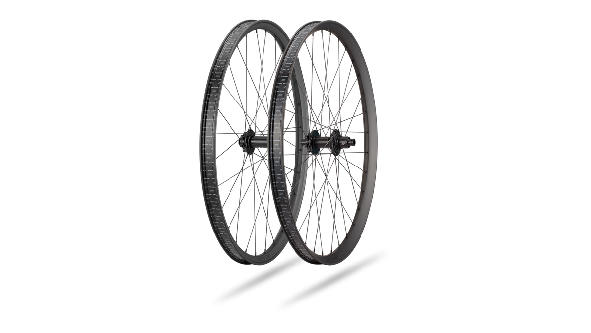 Traverse HD i9 1/1 - 27.5 Rear 32H