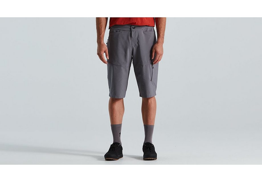 Specialized trail cargo short men smoke 44 Shorts and Pants Specialized   
