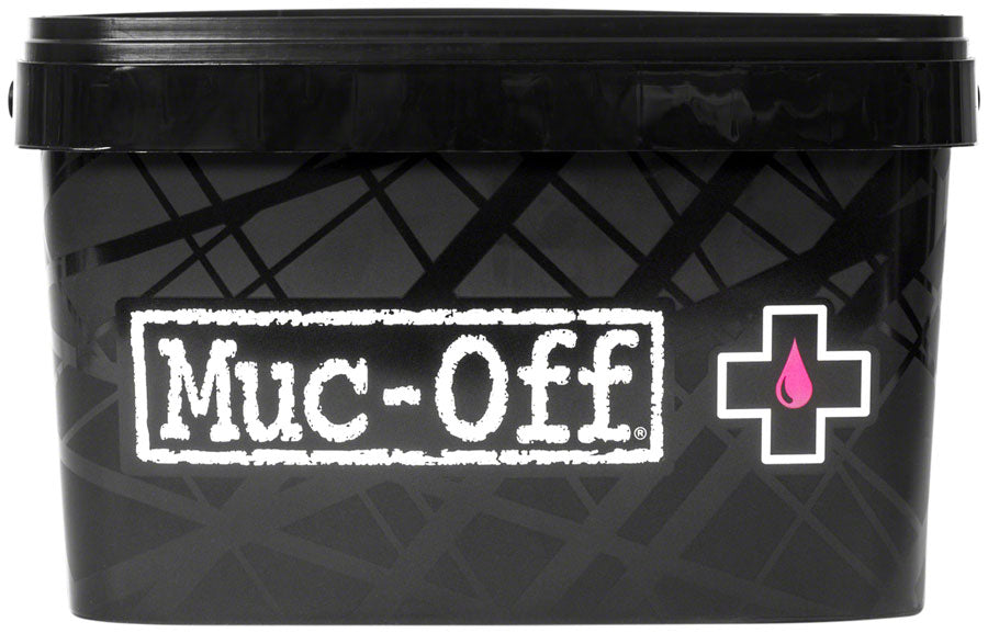 Muc-Off 8-in-1 Cleaning Kit: Tub with 8 Pieces Cleaning Tools Muc-Off   
