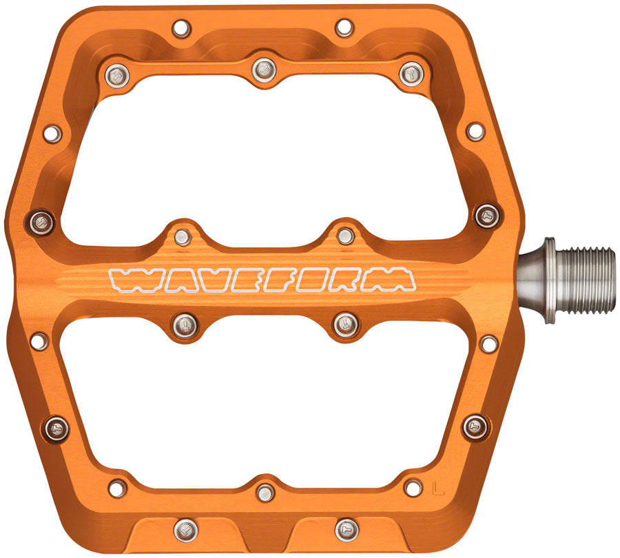 Wolf Tooth Waveform Pedals - Orange Large Pedals Wolf Tooth   